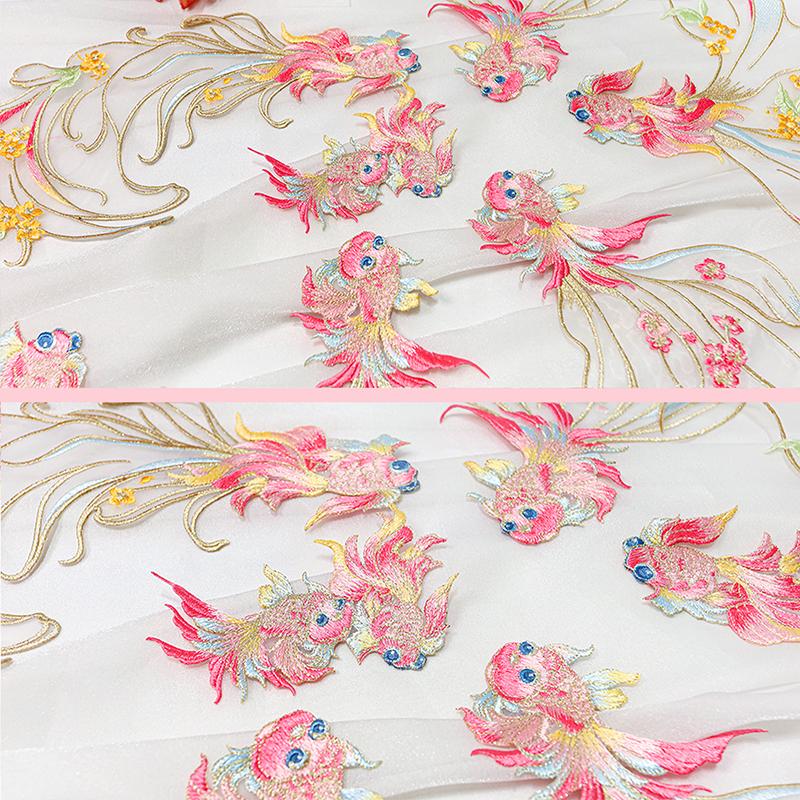 1Pc Antique Chinese Style Koi Fish Applique Embroidery Sew On Patches Sticker Diy Sewing Supplies for Hanfu Dress Clothing Patch