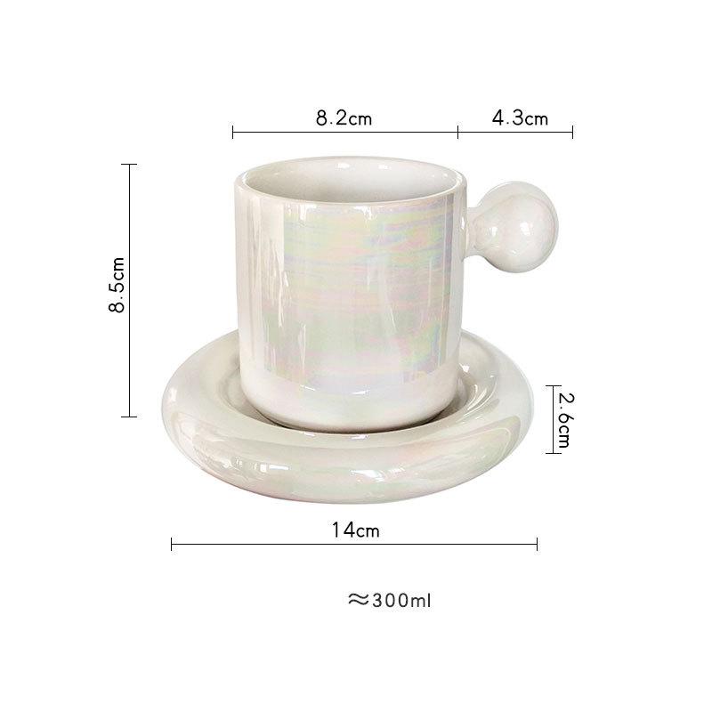 Nordische Bonbonfarbe Eiergriff Keramiktasse mit Untertasse Kreatives Exquisites Kaffeetassen- und Untertassenset Geschenkbox-Verpackung