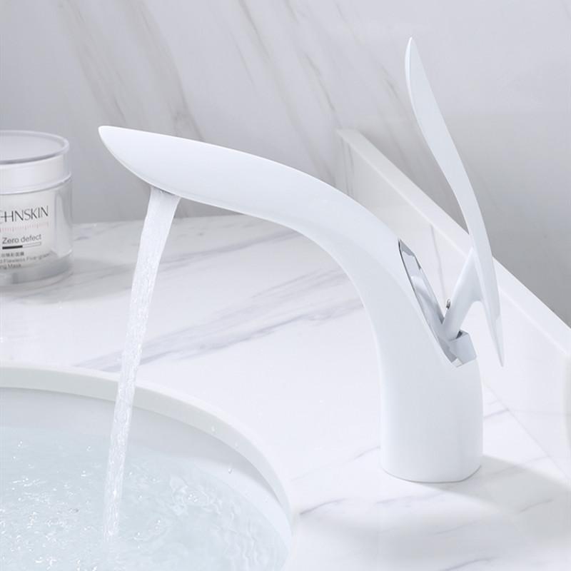 Basin Faucet Bathroom single lever hot and cold Brass Water Mixer Tap Gold Chrome Black Basin Leaf Water Sink Mixer crane