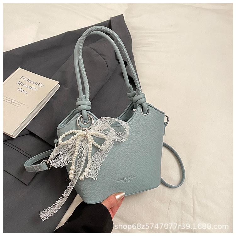 High-end Fashion Portable Bucket Bag Women's 2025 New Versatile Simple Crossbody Bag Trendy Shoulder Bag