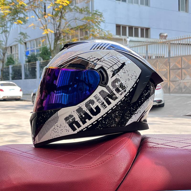 Imitation Street Car Helmet Men's Motorcycle 3C Electric Vehicle Full Helmet Autumn and Winter Knight Double Mirror Riding