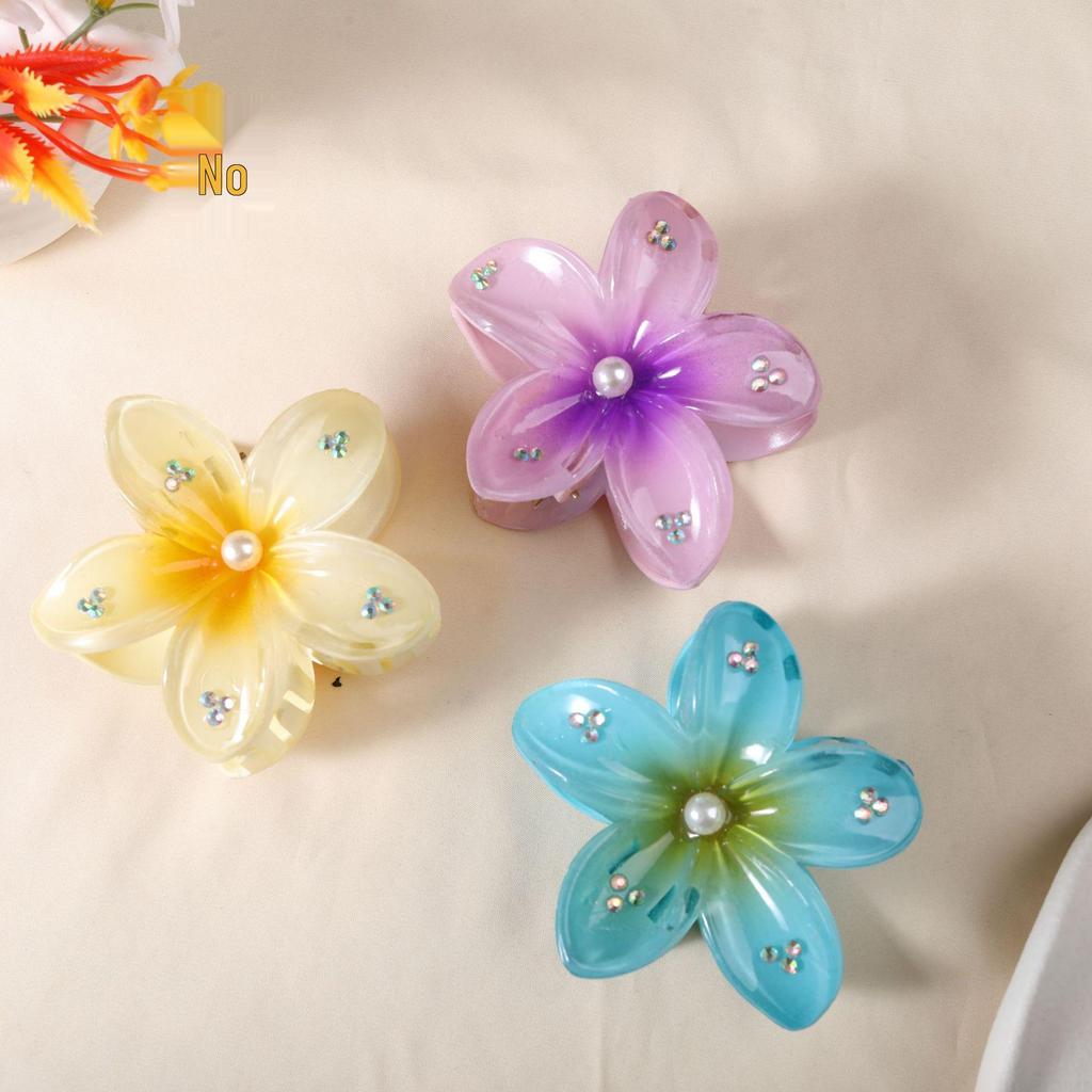 Candy Gradient Five-Petal Flower Hair Clips - Durable Anti-Fall Women's Hair Accessories.