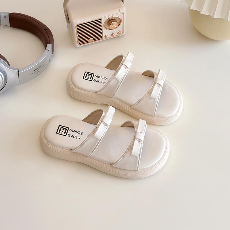 

Новые тапочки Модные Простые Летние Девичьи Туфли Пляжные Приморские Каникулы Детская Обувь Нескользящая Мягкая Подошва Удобные Сандалии 2025 Шлепанцы 26insole16.5cm бежевый