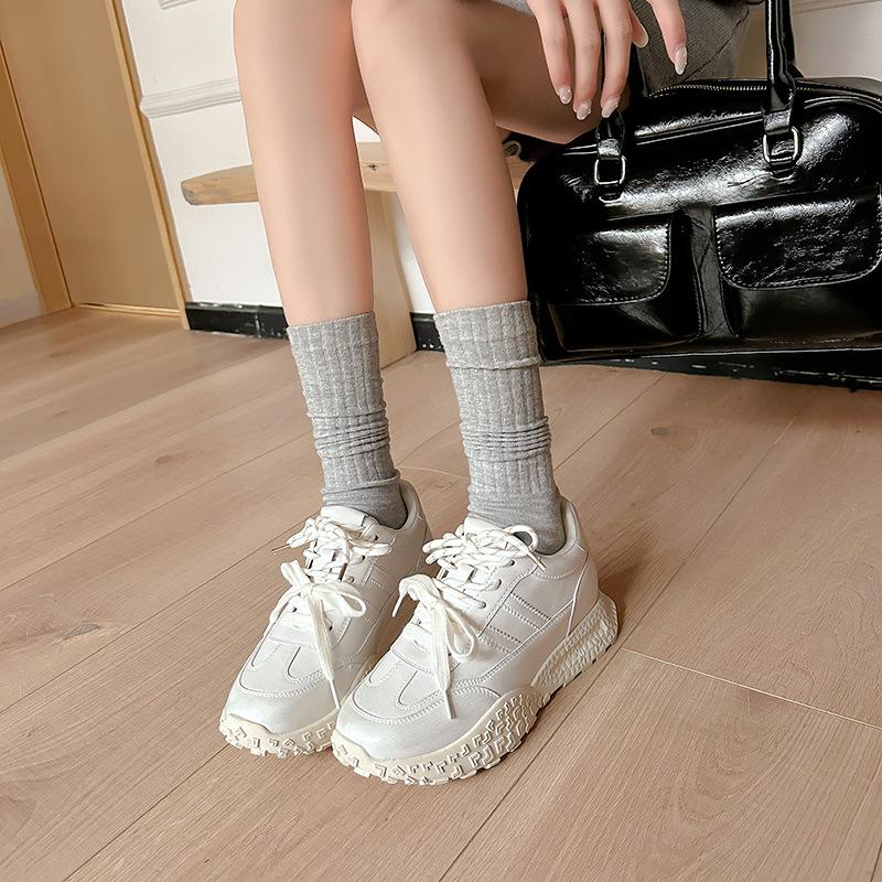 Innere Höheneinlage Feder Neu Vielseitig Mode Weiche Sohle Bequem Deutsche Trainingsschuhe Rutschfest Freizeit-Sportschuhe