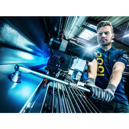 HAZET HiPer Telescopic Reversible Ratchet Torque Wrench Blue/Black/Gray with Ball Lock Continuously Extendable Super Long Version 12.5mm (1/2 inch) Sq