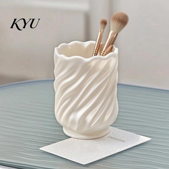 Versatile Stationery Organizer Spiral Pen Holder, 3D Printed Twisted Makeup Brush Cup, Cute Aesthetic Desk Accessories Decorative Storage Container