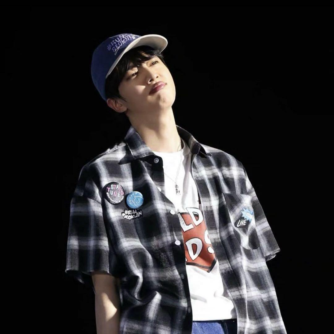 

[USED] Official RUNSEOKJIN Tour T-Shirt (White) - Limited Edition (Sold Out) - BTS Jin