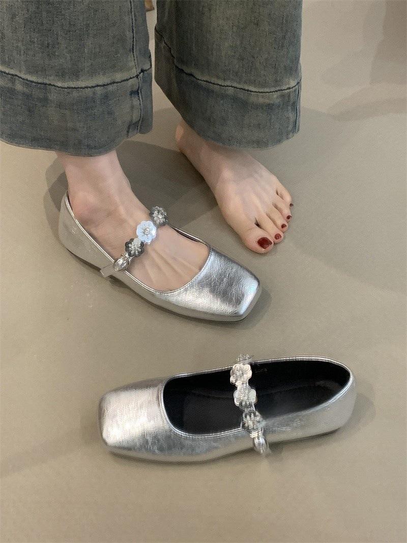 

Gentle ballet single shoes new temperament socialite pink metal buckle word Mary Jane shoes 39 серебряный