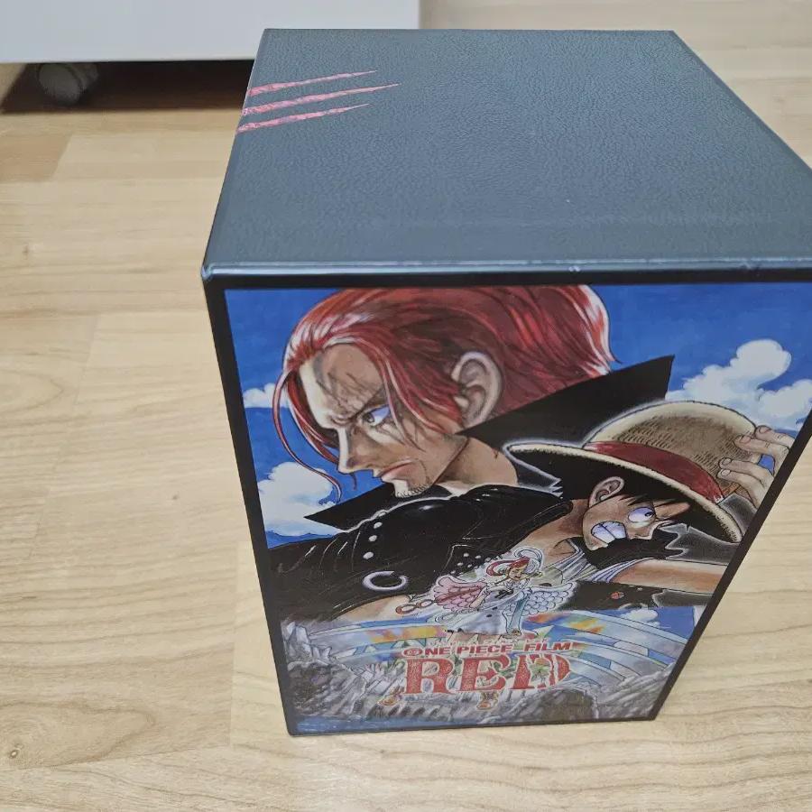 

Фильм One Piece Red Blu-ray