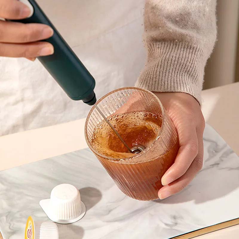 Electric Egg Beater Automatic Whisk Mixer Hand-held Cake Egg Cream Frother Machine USB Charging Kitchen Mixer Blender Machine Frothers Whisk Stirrer