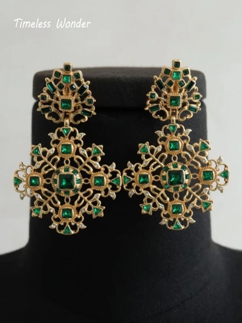 

Timeless Wonder Fancy Zircon Cutout Geo Brooch Pins for Women Designer Jewelry Runway Top Bride Gift Trendy Cute Mix Set 2223