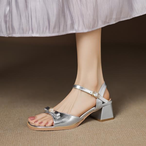 Fashion Pearl Sandals Block Heels Comfort Shoes for Women Large Size Buckle Strap Open Toe Med 2025 Summer Suit Female Beige Chunky Girl