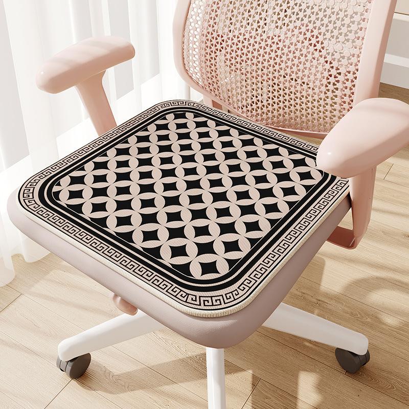 Cartoon Cute Four Season Cushion, Cooling Pad, Home Office Seat Cushion, Easy To Wash and Clean