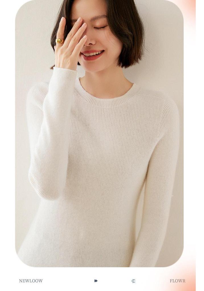 Women's Soft Wool Knit Pullover - Slim Fit Base Layer for Autumn/Winter.