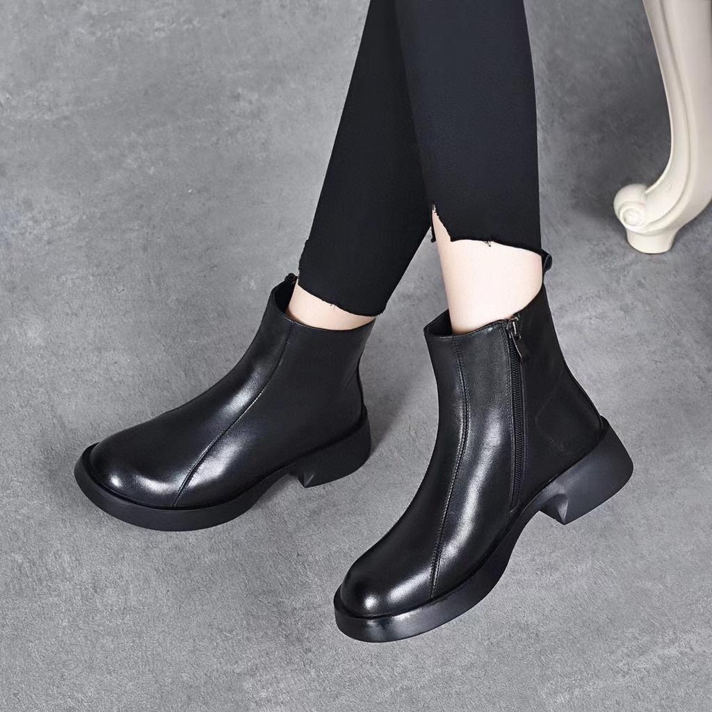 Martin Boots Women's Boots Autumn and Winter New Round Head Flat Bottom Short Boots First Layer Cowhide Casual Leather Boots Simple Big Boots