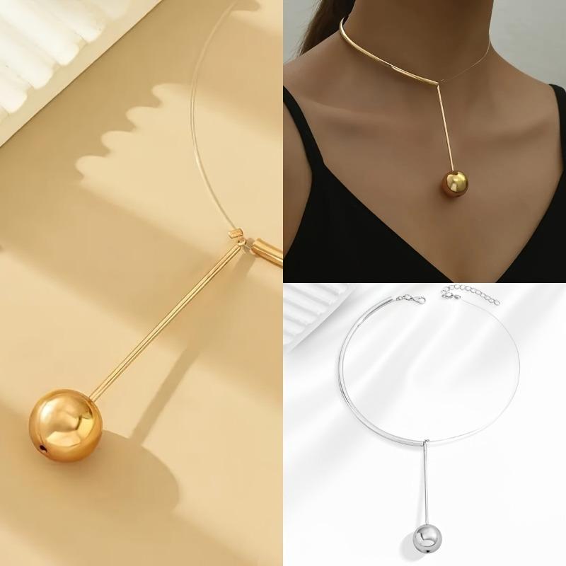 A Personalized Light Luxury Design Double Collar Invisible Long Circle Pendant Necklace Creative Fashion Lady