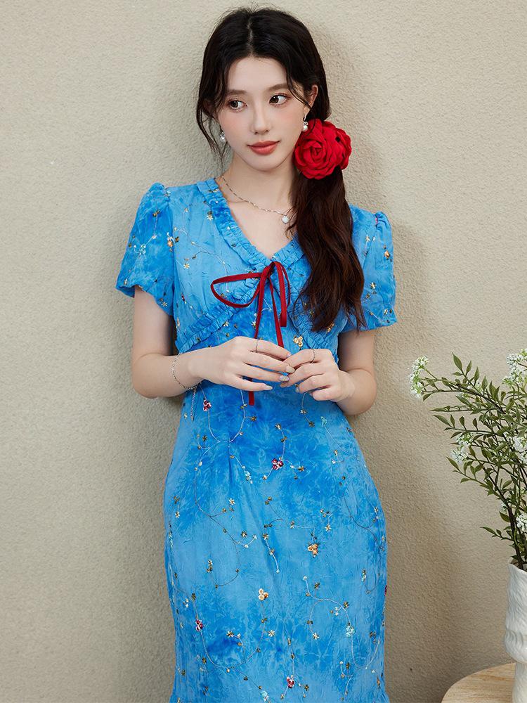 Женское летнее облегающее платье-макси из тенсела с цветочным принтом и эффектом тай-дай Medium синий