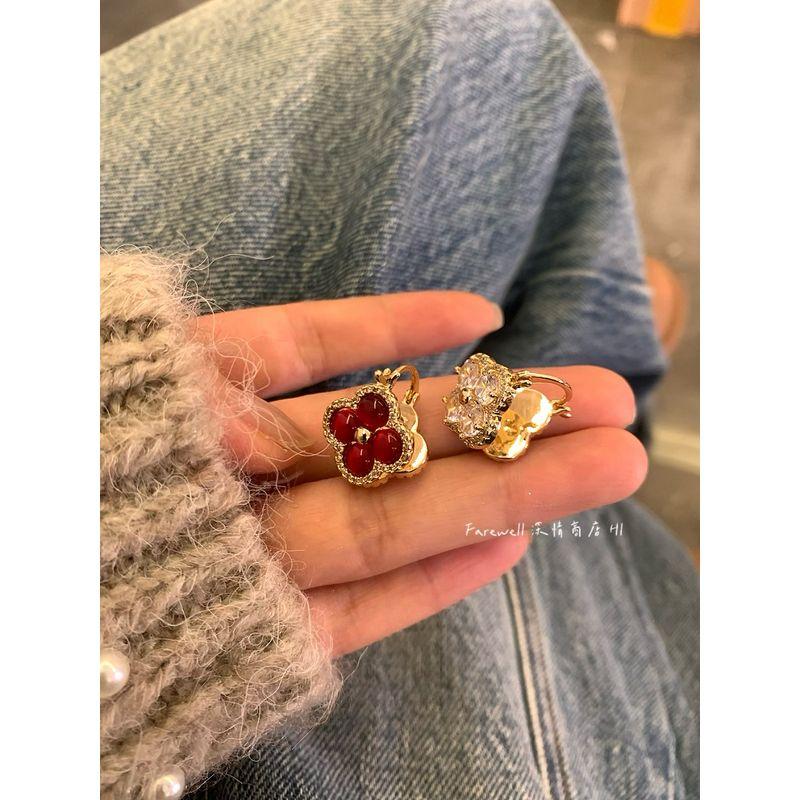 

Рекомендация продавца! Двусторонние серьги-пусеты с бриллиантами 2024 Новое поступление Новогодние серьги Клипса для ушей Легкие роскошные Темпераментные серьги Red pair