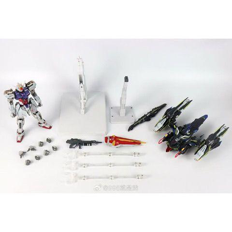 Daban 8829 8830 8832 Mb Strike Gat-X105 Mg 1/100 Assembly Mecha Model Kits Action Figure Strike Anime Figure Collect Robot Model