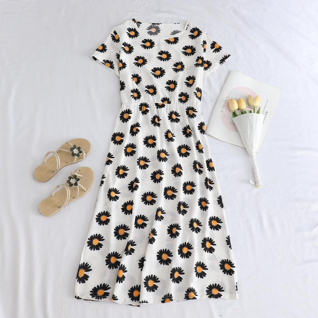 Southeast Asia Elegant Age-Reversing Midi Dress for Middle-Aged Women
