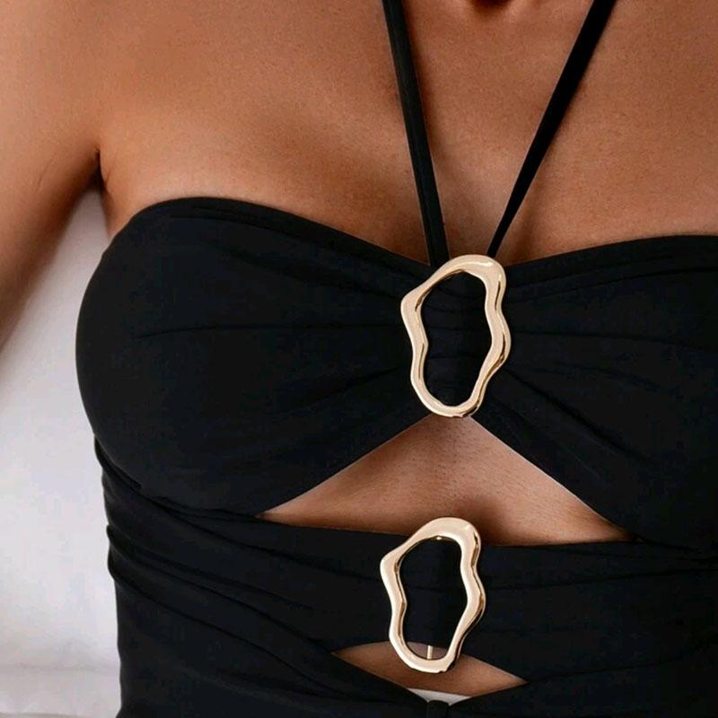 New Sexy Black and White Contrasting Metal Decoration Hanging Neck One-piece Women's Swimsuit Summer Beachwear