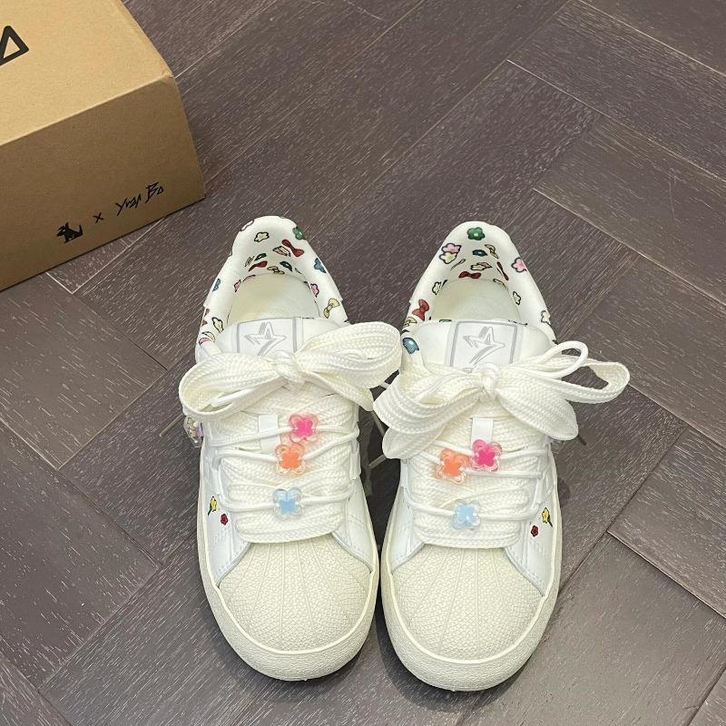 Sweet original niche shell graffiti little white shoes spring and autumn new design board shoes casual shoes