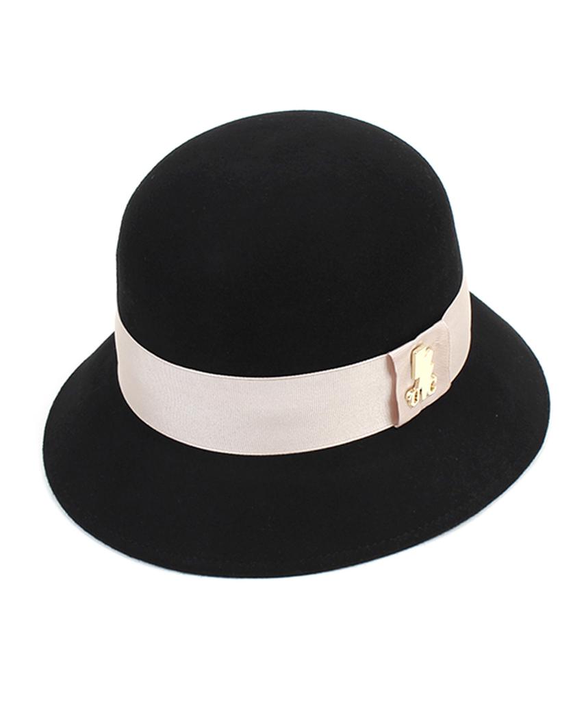 Yunibeosyeolkemiseuteuli Ivory Line Wool Black Cloche Hat