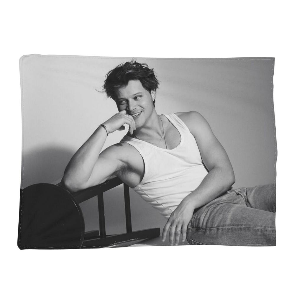 Soft Rudy Pankow JJ Maybank Poster Blanket Soft Warm Flannel Throw Blanket Plush for Bed Living room Picnic Travel Home Sofa