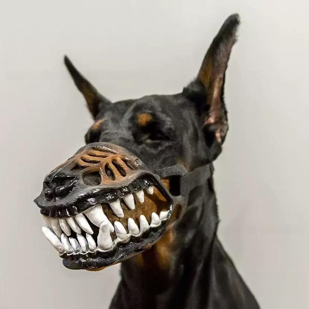 Horror Animal Muzzle with Bloody Fangs Latex Head Mask Halloween Haunted House Escape Room Prank Party Prop Supply