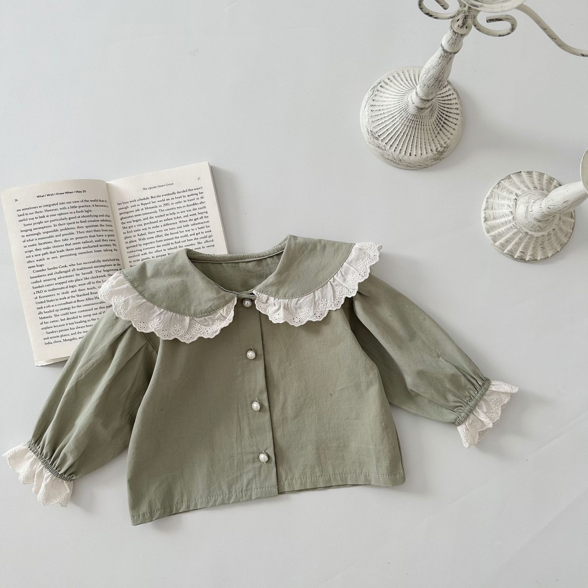 

Весенне-осенний кружевной кардиган с длинными рукавами и большими лацканами для девочек, простая одна рубашка, куртка с жемчужными пуговицами 90cm