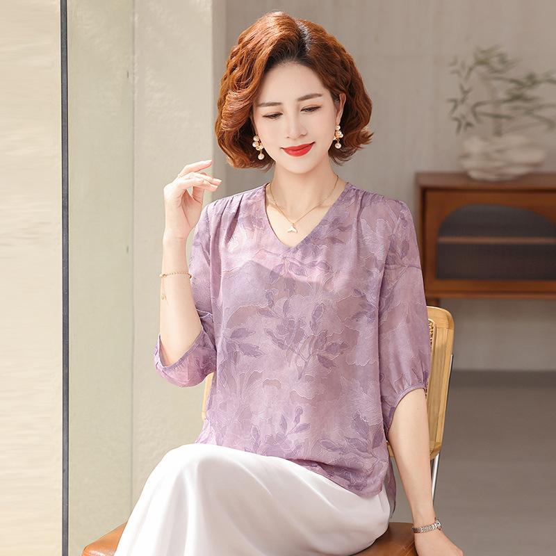 

Mom s Cool Breathable Mid-sleeve V-neck Chiffon Top for Middle-aged Women - Stylish, Lightweight, and Loose Fit 2XL (110-120 jin recommended)