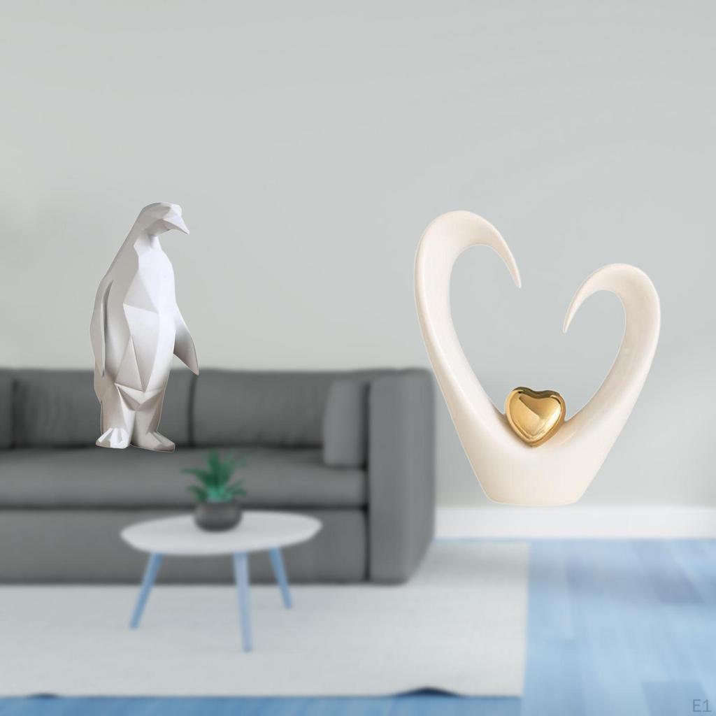 Penguin Heart Resin Animal Minimalist Decorative Figurine Collectible Sculpture Ornament for