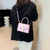 Solid color shoulder bag, simple foreign style handbag, female retro 2025 summer new temperament messenger small square bag