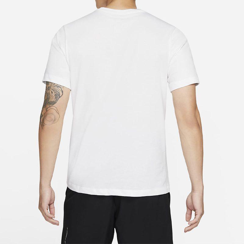 Nike T Shirts Men's White Crew Neck Moderate Straight Fit DA1773-100