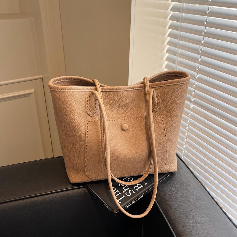 Premium bag women's new popular fashion versatile shoulder bag large capacity tote bag commuter bag