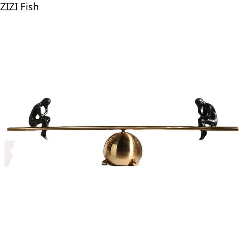 Wippe Spieler Denker Figuren Skulptur Legierung Handwerk Schreibtischdekoration Charakter Statue Abstrakte Ornamente Moderne Heimdekoration