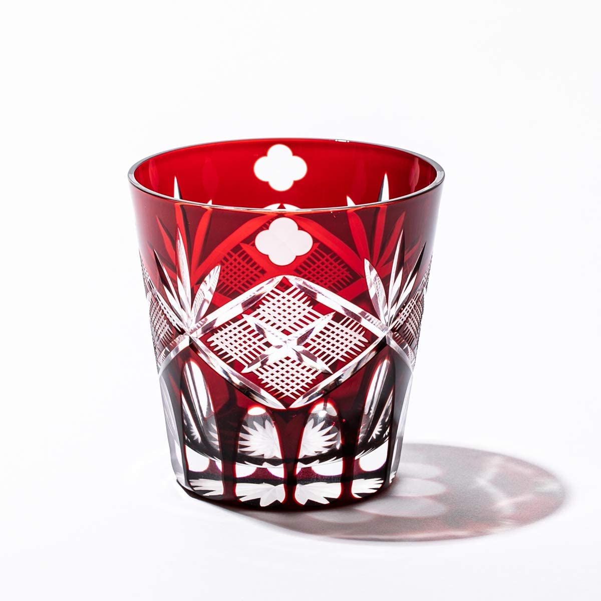 

Official Direct Sales from Taiburo Edo Kiriko Genroku Crest Old Glass Wooden Made in Japan Studio Four-Leaf Open-Top (Red) TB90625-4R, Box, красный