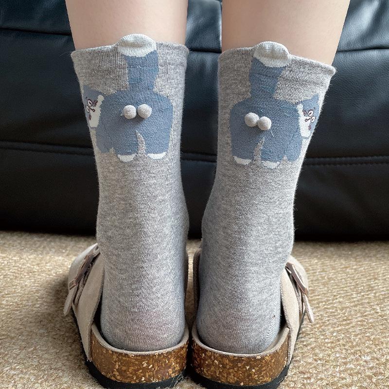 Women's Trendy Cartoon Cat Mid-Calf Cotton Socks - Cute Egg Design for Autumn and Winter