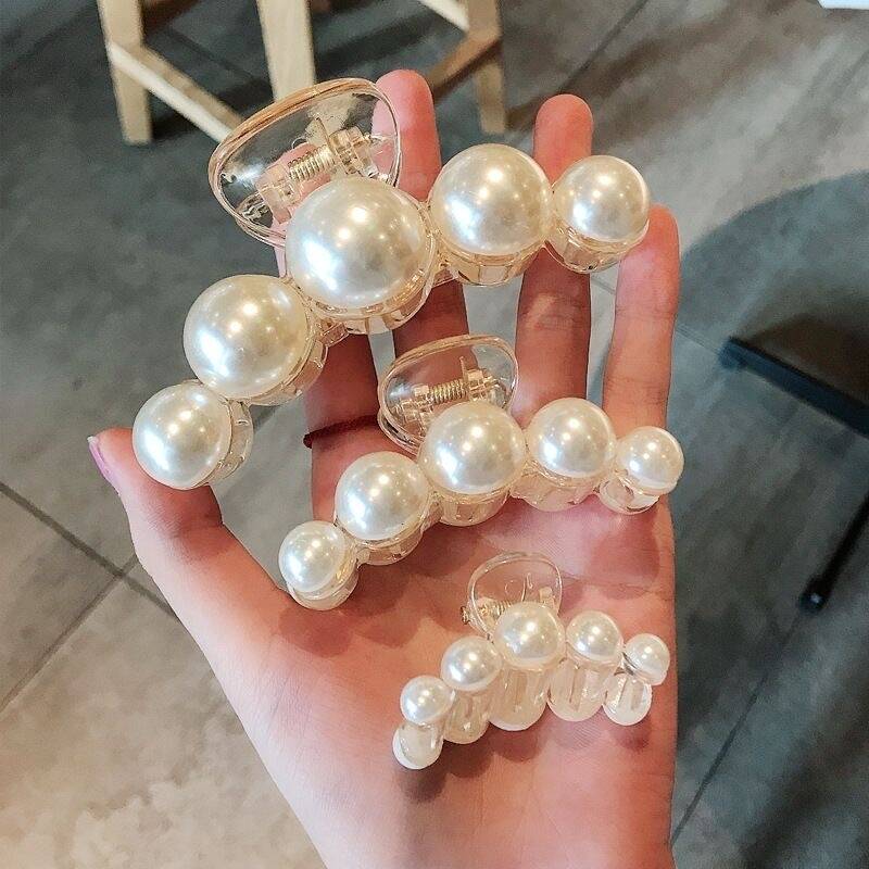 Elegant Imitation Pearl Hair Claw Clip Women Trendy Irregular Large Beige Hair Clamp Barrettes For Girls Korean Hair Accessories
