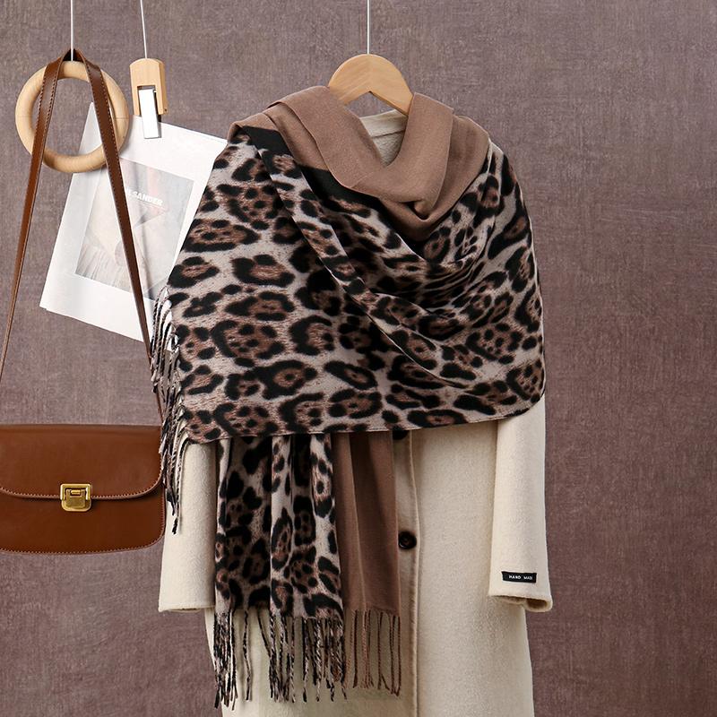 Vintage Leopard Print Pashmina Scarf Tassels Shawl Woman Winter Warm Scarves Windproof Foulard Cashmere Like Muffler Wraps