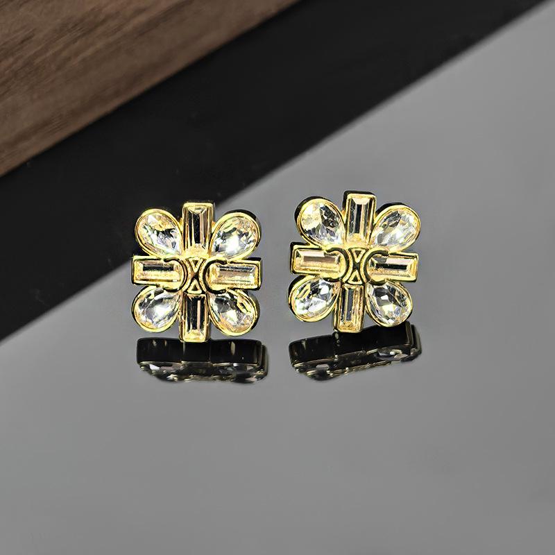 Набор: Колье «Алмазный Цветок» и Серьги «Четырехлистник» на основе Триумфальной арки