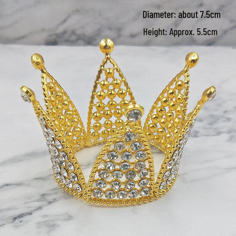 Queen Crown Cake Decoration with Lace, Pearls, and Baby's Breath for Birthdays