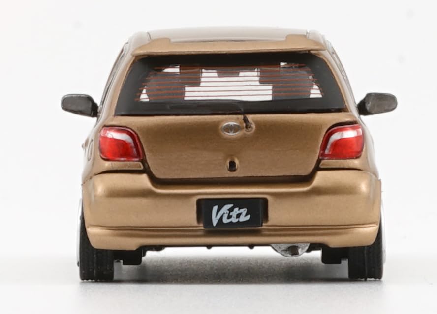 BM CREATIONS Toyota 1998 Zlatá LHD Hotový model 1/64 Vitz/Echo 5-dveřový