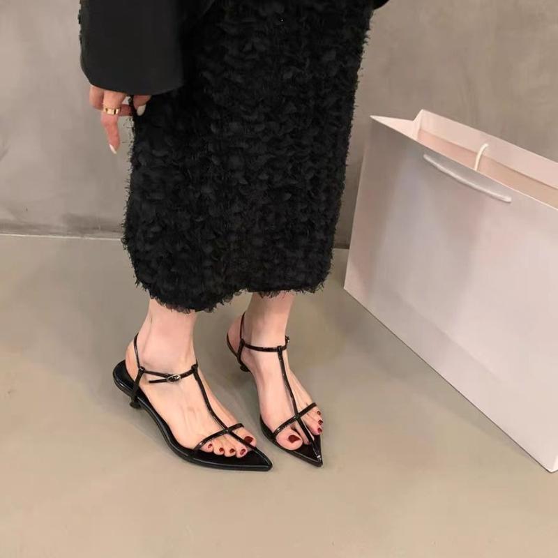 

Мода 2025 Обувь женская с ремешком крест-накрест Босоножки с острым носком Zapatos De Mujer На плоском каблуке Женские с ремешком на щиколотке Женские Сандалии с пряжкой 35 чёрный