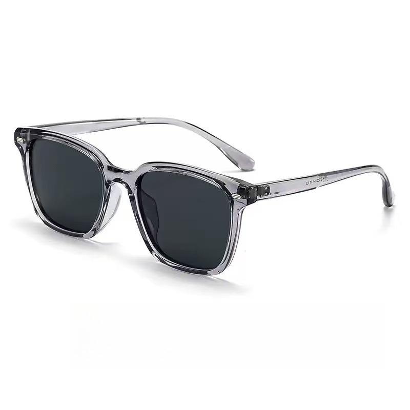 

Polarizing glasses women s ultra-light TR sunglasses small frame face square rice nails street sunglasses ins wind myopia glasses