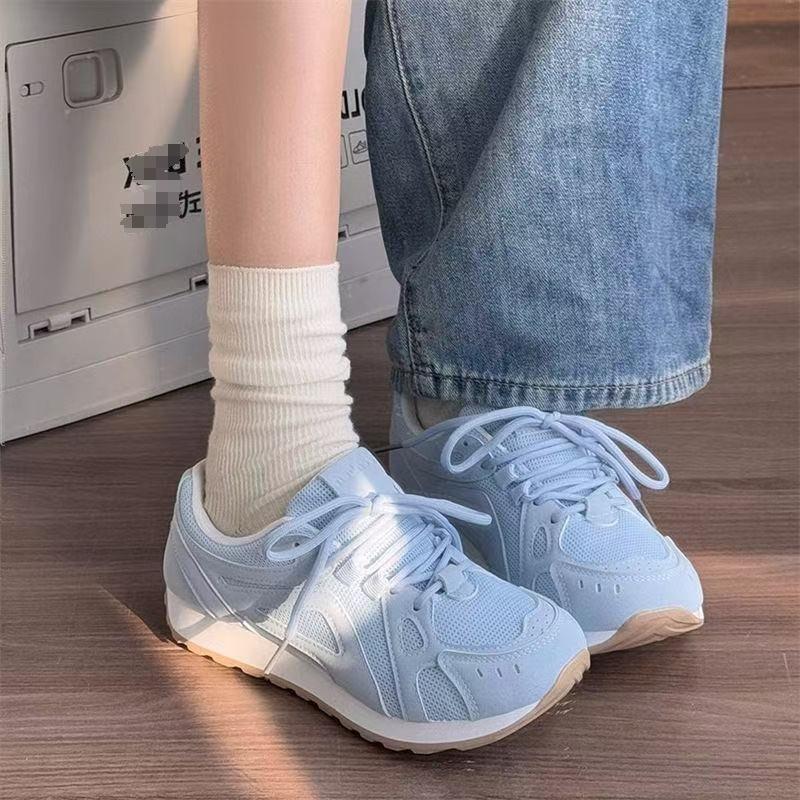 Simple Casual Sports Shoes Autumn New Soft Sole Light and Comfortable Mesh Breathable White Shoes Women
