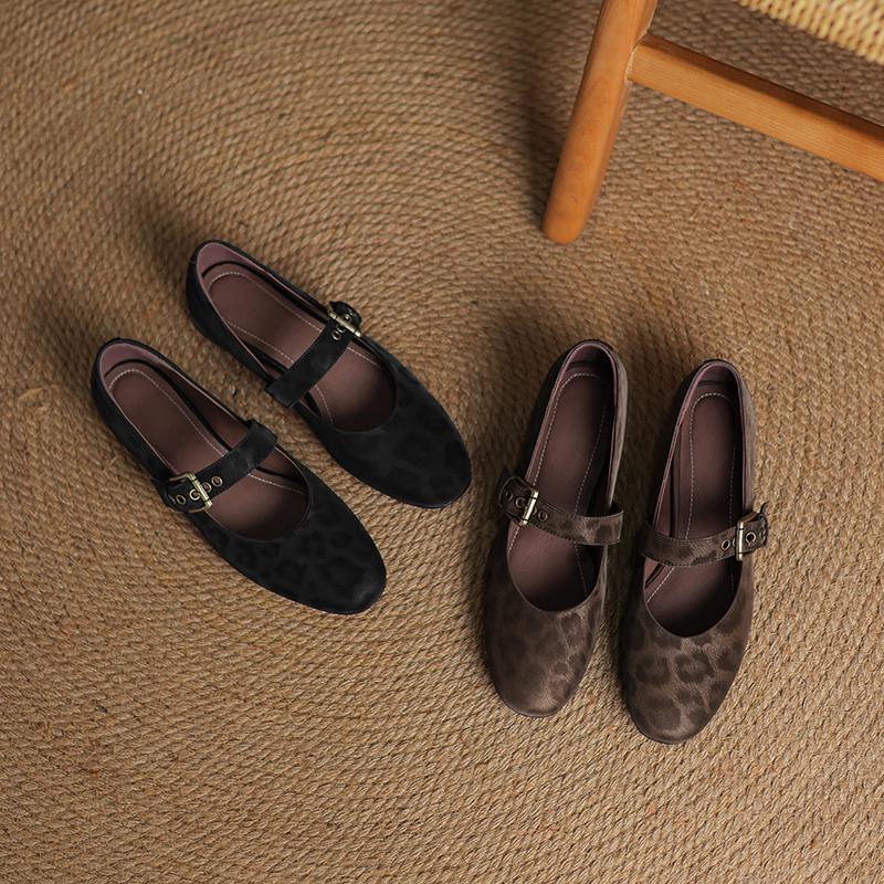 Krazing Pot Cow Skin Spring Summer Size 43 Size 42 Size 41 Thick Low Heels Women Round Toe Leisure Leopard Pumps