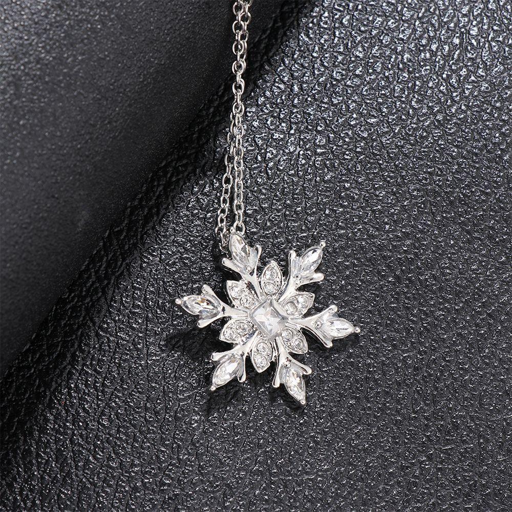 Women Silver Plated Christmas Gift Frozen Snowflake Necklace Rhinestone Crystal Pendant Chain
