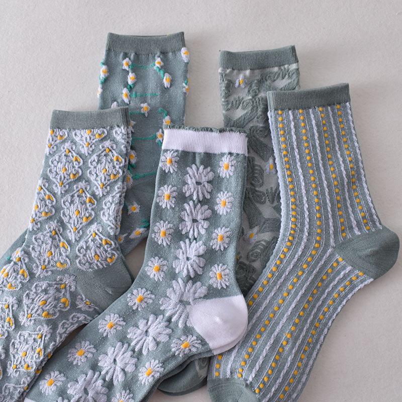 5 Paare/ Los Traumähnliche Damen Socken Harajuku Retro Stickerei Frühling 3D Strickerei Blumen Geprägter Druck Lolita Weihnachtsgeschenk