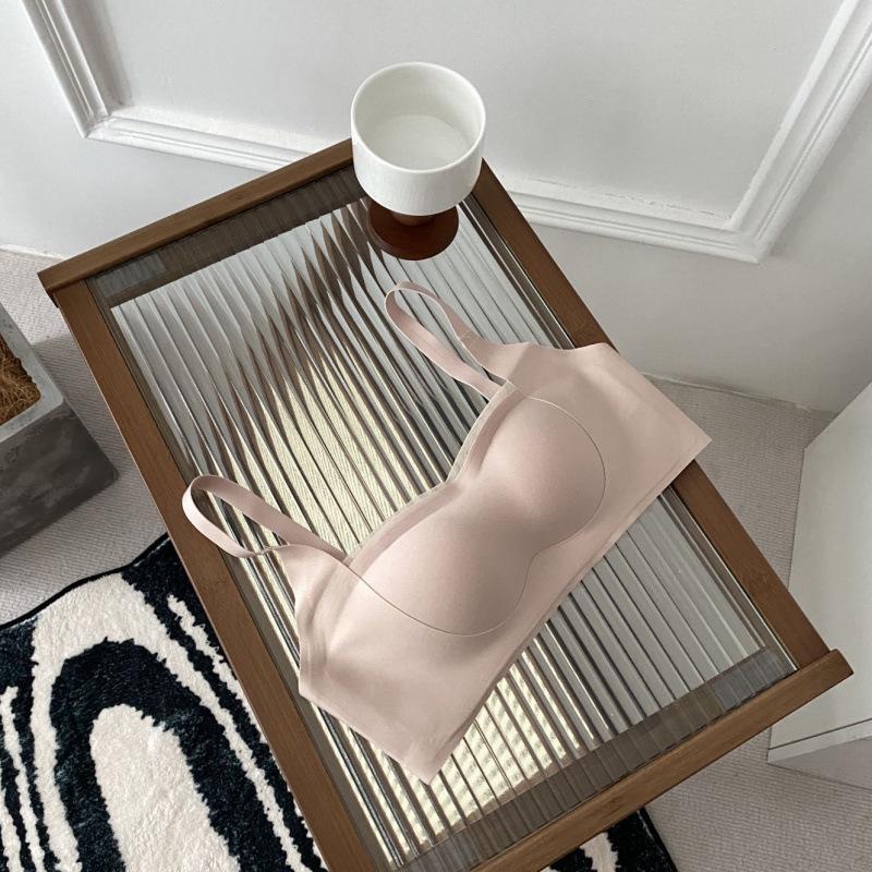 Seamless Strapless Wire-Free Push-Up Bra for Small Chests